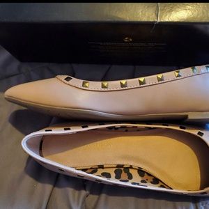 Christian Siriano pointed toe nude flats NWT